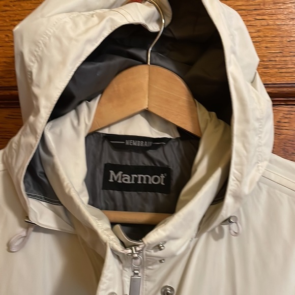Marmot Membrain Coat slim fitting size large w/ 2 zip pockets & 2 interior pkts - Picture 3 of 12